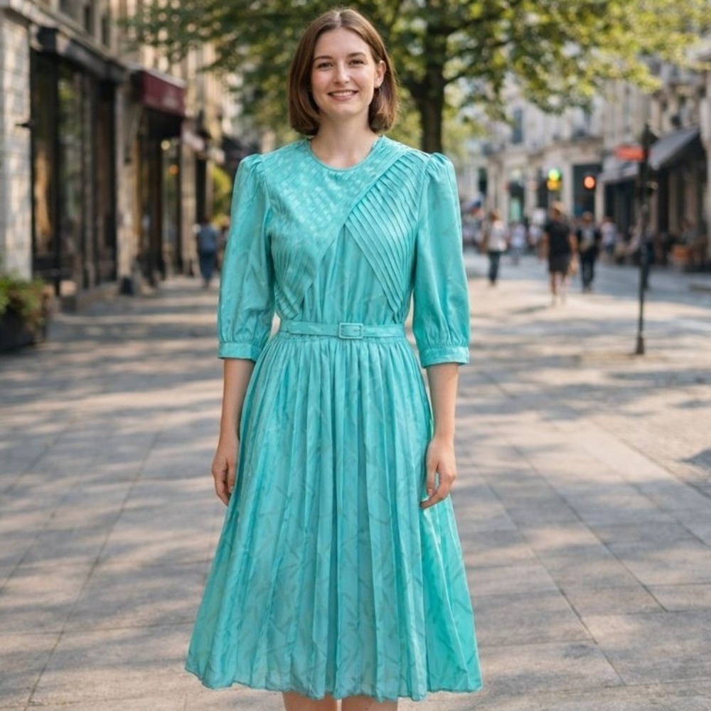 Aqua Silk Pleated Midi Dress‎ Size 12